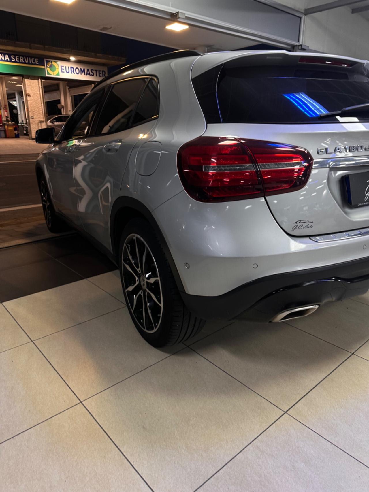 Mercedes-benz GLA 180 GLA 180 d Sport