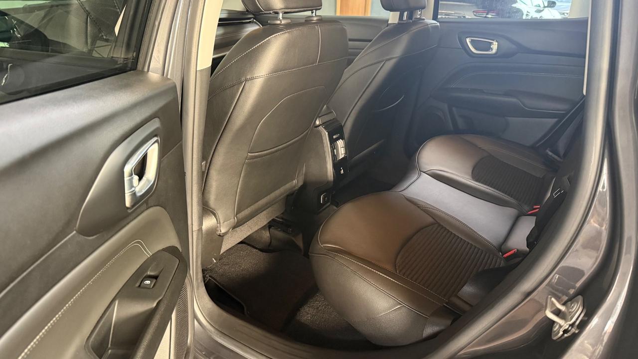 Jeep Compass 1.3 Turbo T4 190 CV PHEV AT6 4xe Business Plus