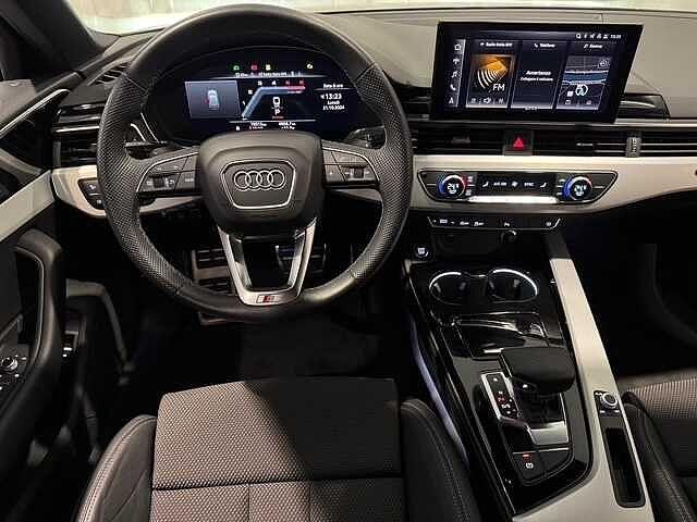 Audi A4 Avant Avant 40 TDI quattro S tronic S line edition