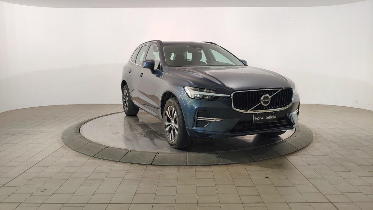 VOLVO Xc60 B4 Mild Hybrid (D) Awd Geartronic Momentum Pro