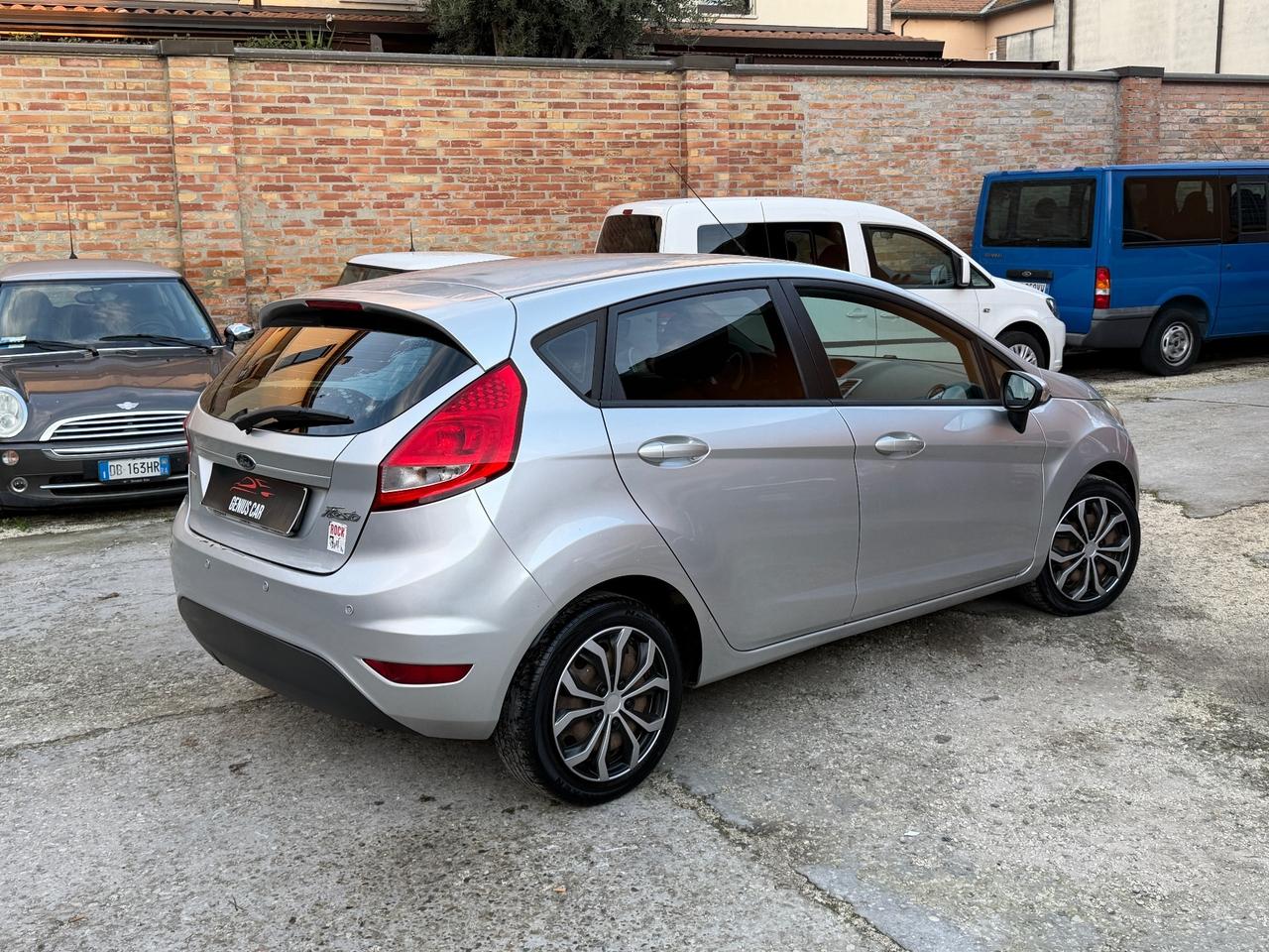 Ford Fiesta 1.4 TDCi 5p. Titanium