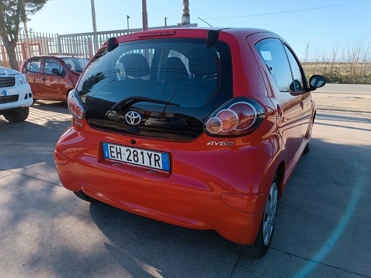Toyota Aygo 1.0 12V VVT-i 5 porte