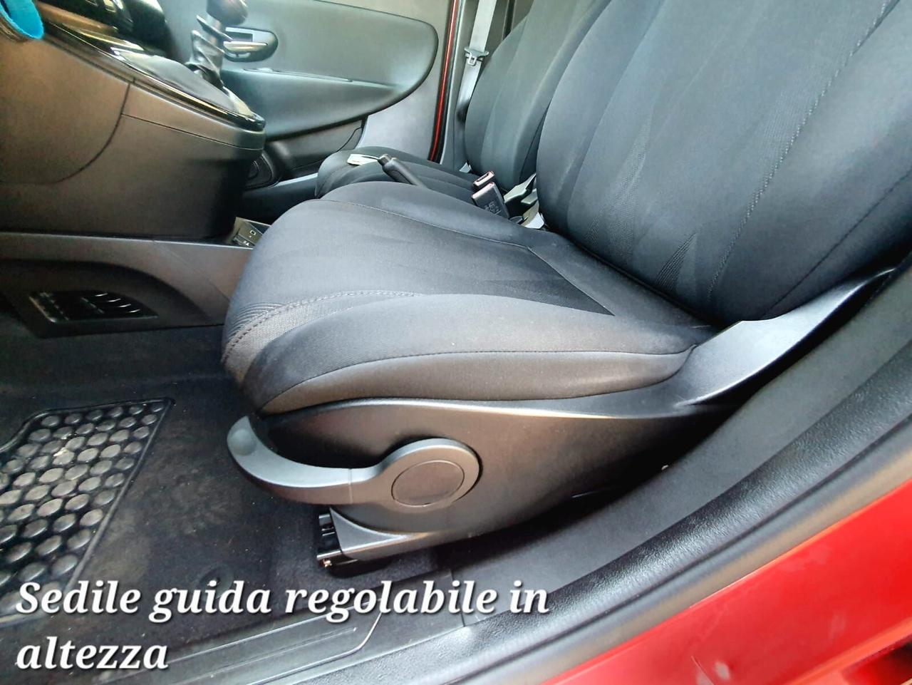 Lancia Ypsilon 1.0 FireFly 5 porte S&S Hybrid Ecochic Gold