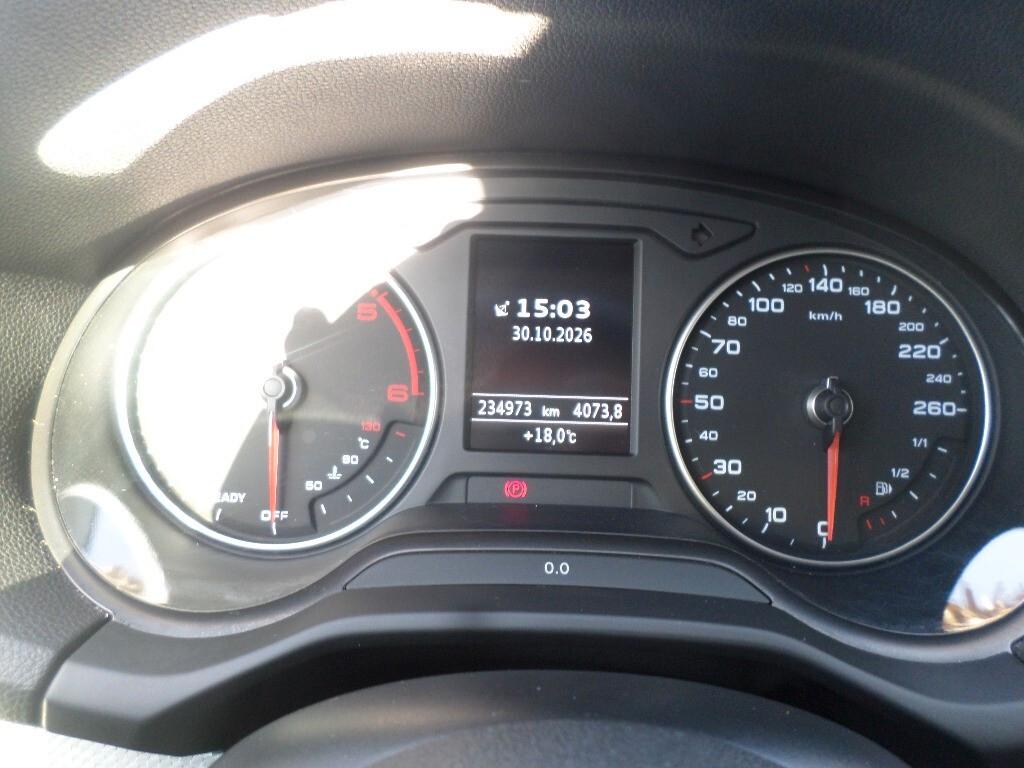 Audi Q2 35 TDI quattro S tronic Business Plus