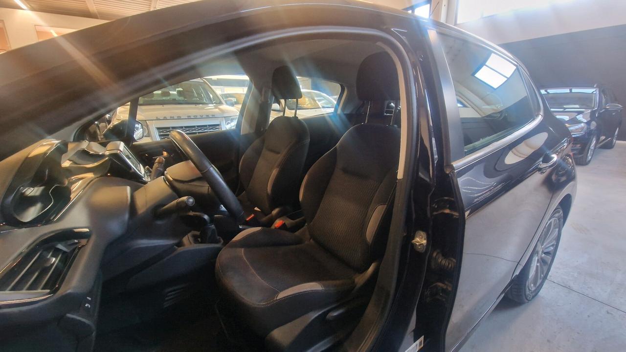 Peugeot 208 PureTech 68 5 porte Active
