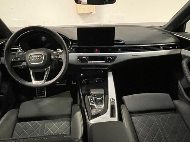 AUDI RS 4 Avant