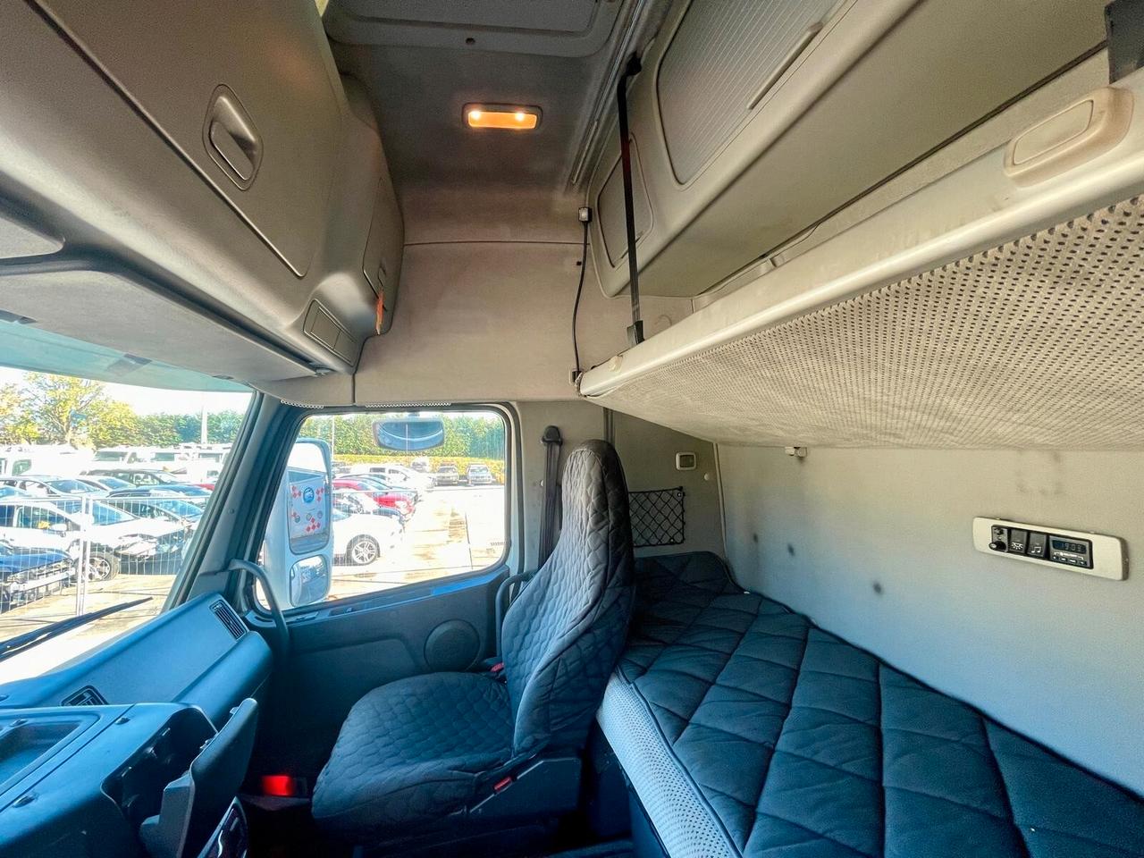 Volvo FH12-460 - ***TRASPORTO BESTIAME MICHIELETTO 3 PIANI ***