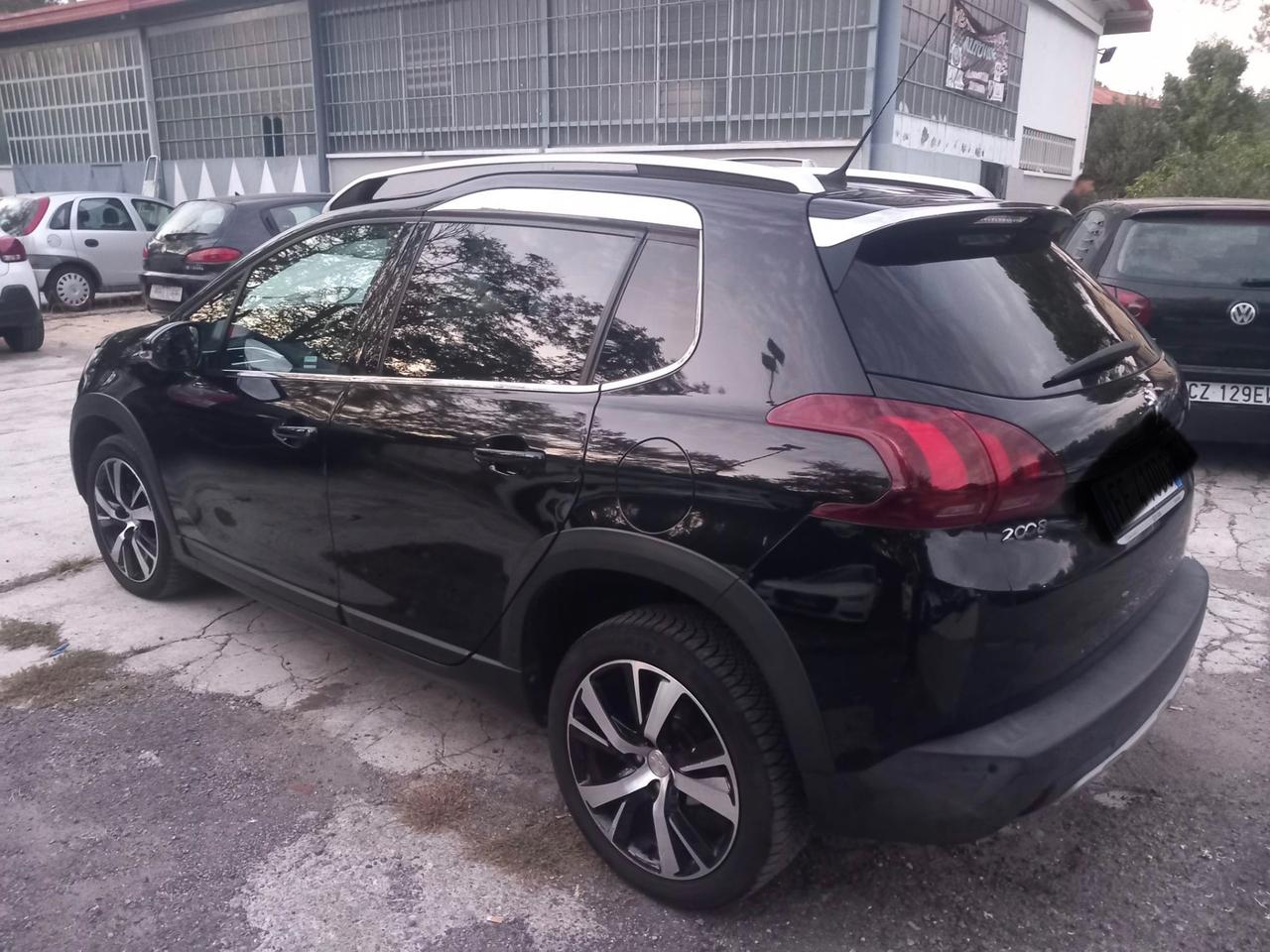 Peugeot 2008 BlueHDi 120 S&S Allure