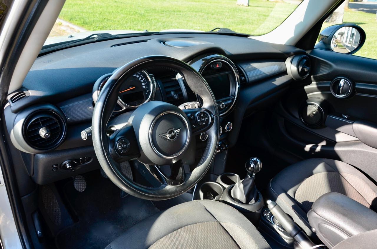 MINI COOPER D 1.5 BUSINESS XL 5p 116cv, UNICOPROP, SERVICE CON FATTURE, UFF ITALIANA, EURO 6C, NAVI, PERMUTE