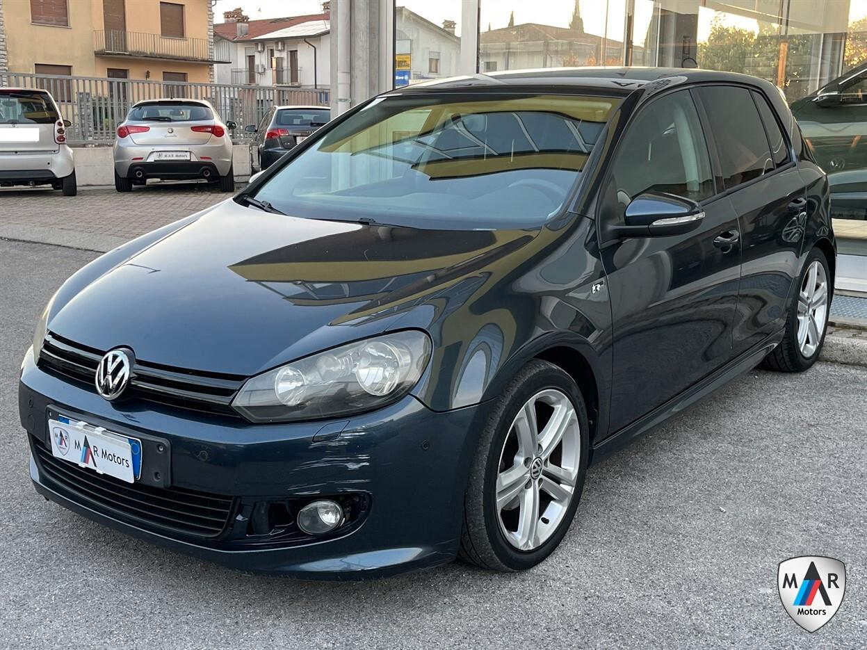 Volkswagen Golf 1.6 TDI DPF DSG 5p. R Line