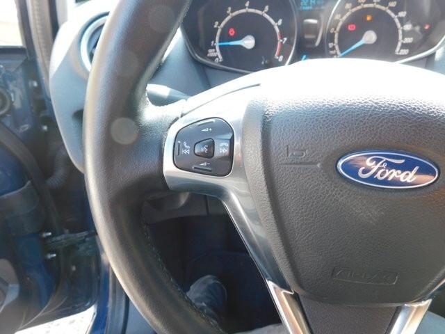 Ford Fiesta 1.4 5 porte Bz.- GPL Black & White Edition