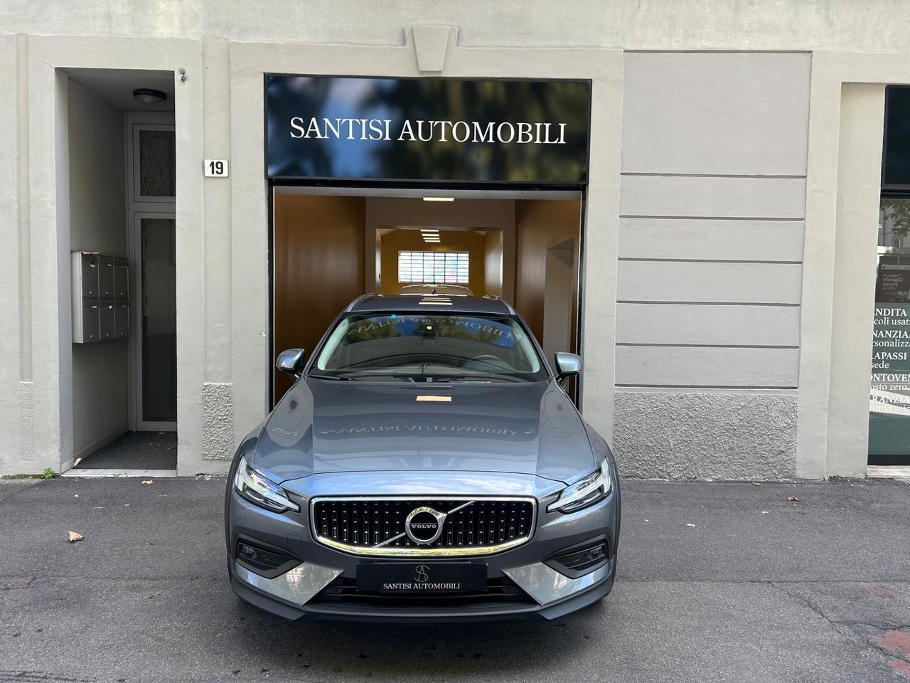 Volvo V60 Cross Country 2.0 d4 Pro Geartronic AWD my20 | PREZZO PIU' IVA!!!