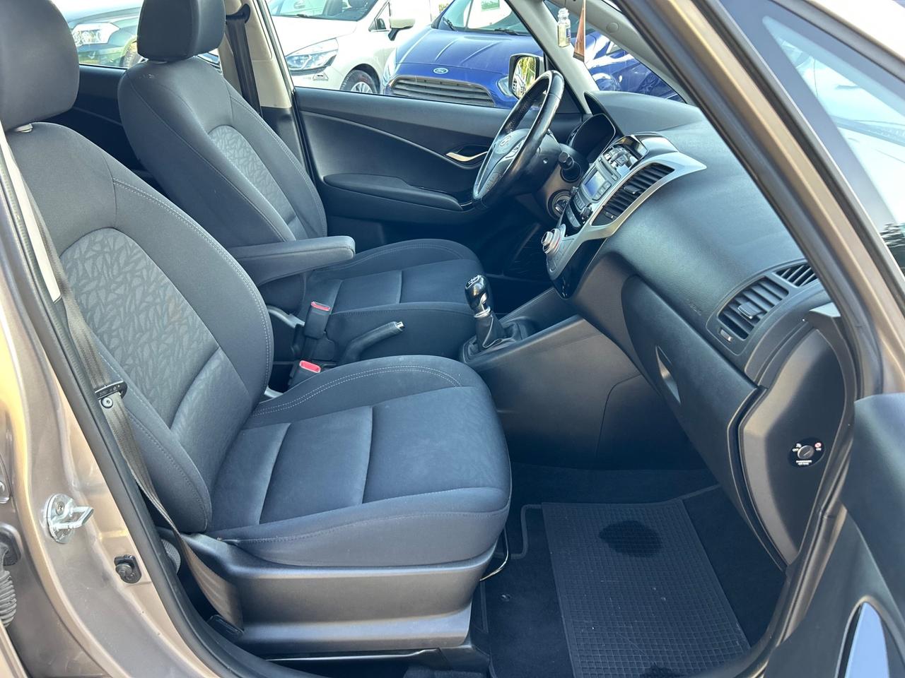 Hyundai iX20 1.4 90 CV GPL Comfort neopatentati permute