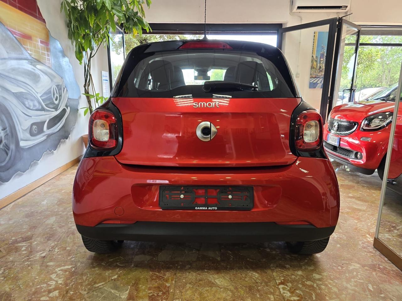 SMART FORFOUR 1.0 71CV RED CADIUM MET TRIDION NERO C.L.15 FATTURABILE IVA ESPOSTA OK NEOPATENTATI