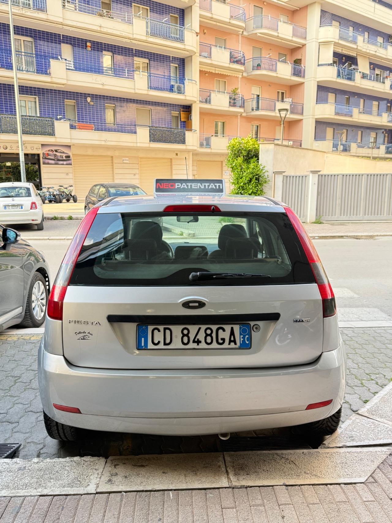 Ford Fiesta 1.4 TDCi 5p. Ghia