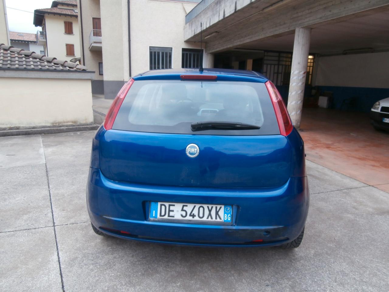 Fiat Grande Punto 1.3 MJT 90 CV 5 porte Neopatentati