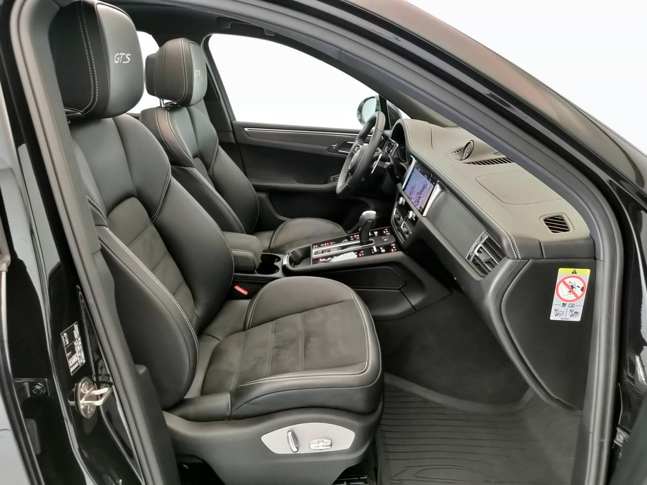 PORSCHE Macan I 2022 - Macan 2.9 GTS 440cv pdk
