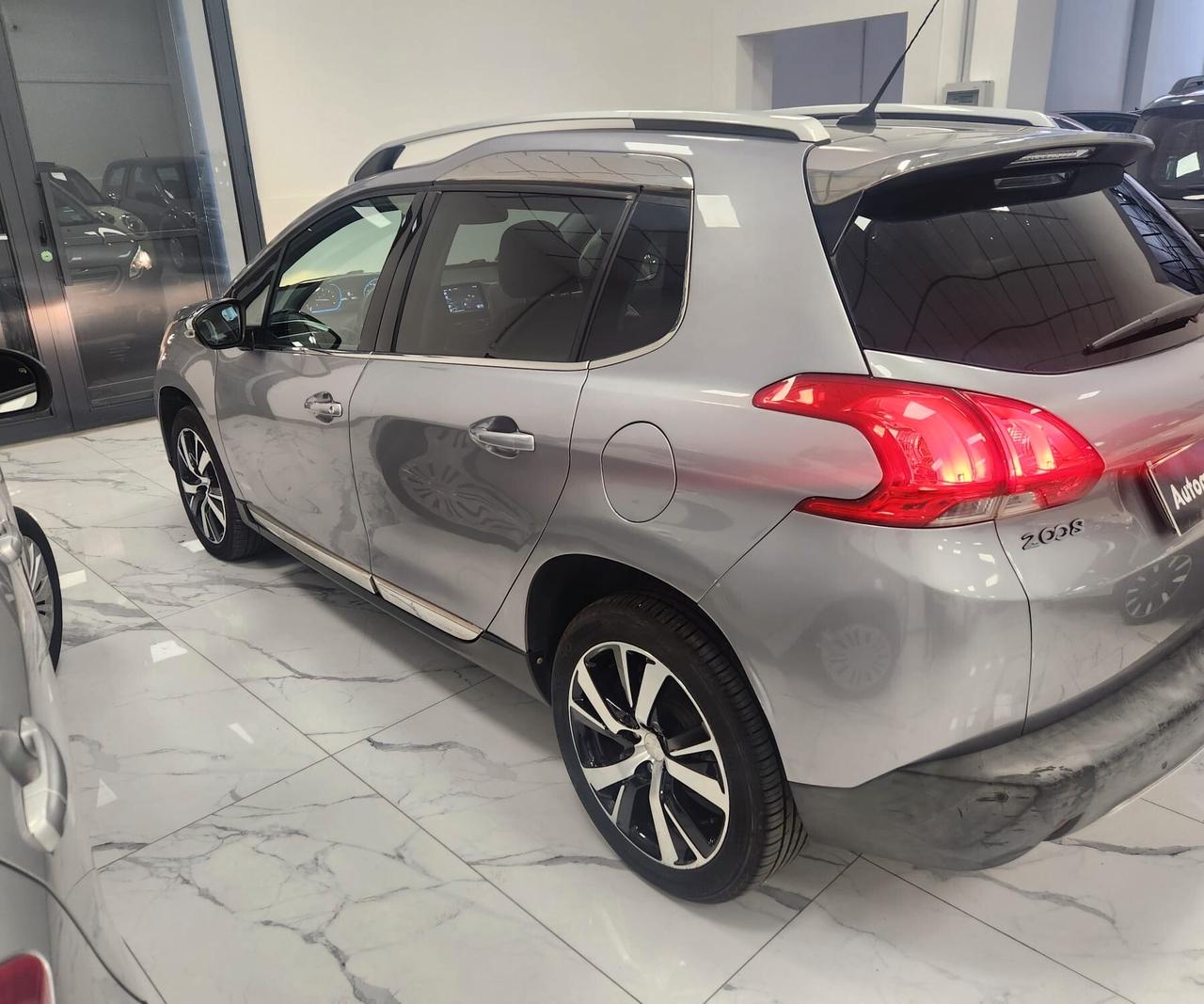 Peugeot 2008 BlueHDi 120 S&S Allure