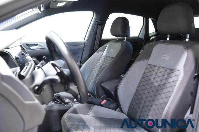 VOLKSWAGEN Polo 1.0 TSI DSG R-LINE AUTOMATICA NEOPATENTATI