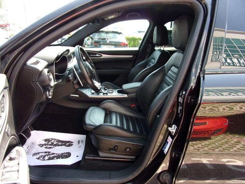 Alfa Romeo Stelvio 2.2 Turbodiesel 210 CV AT8 Q4 Veloce