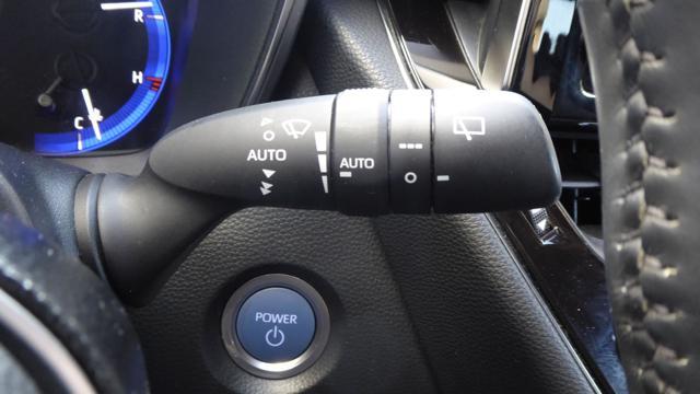 TOYOTA Corolla 1.8 Hybrid Style
