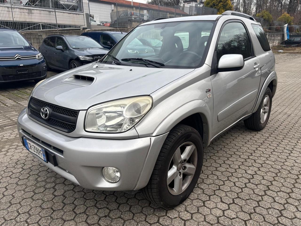 Toyota RAV 4 2.0 Tdi D-4D cat 3 porte Sol