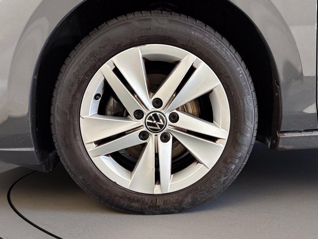 VOLKSWAGEN Golf 1.5 tsi evo life 130cv del 2023