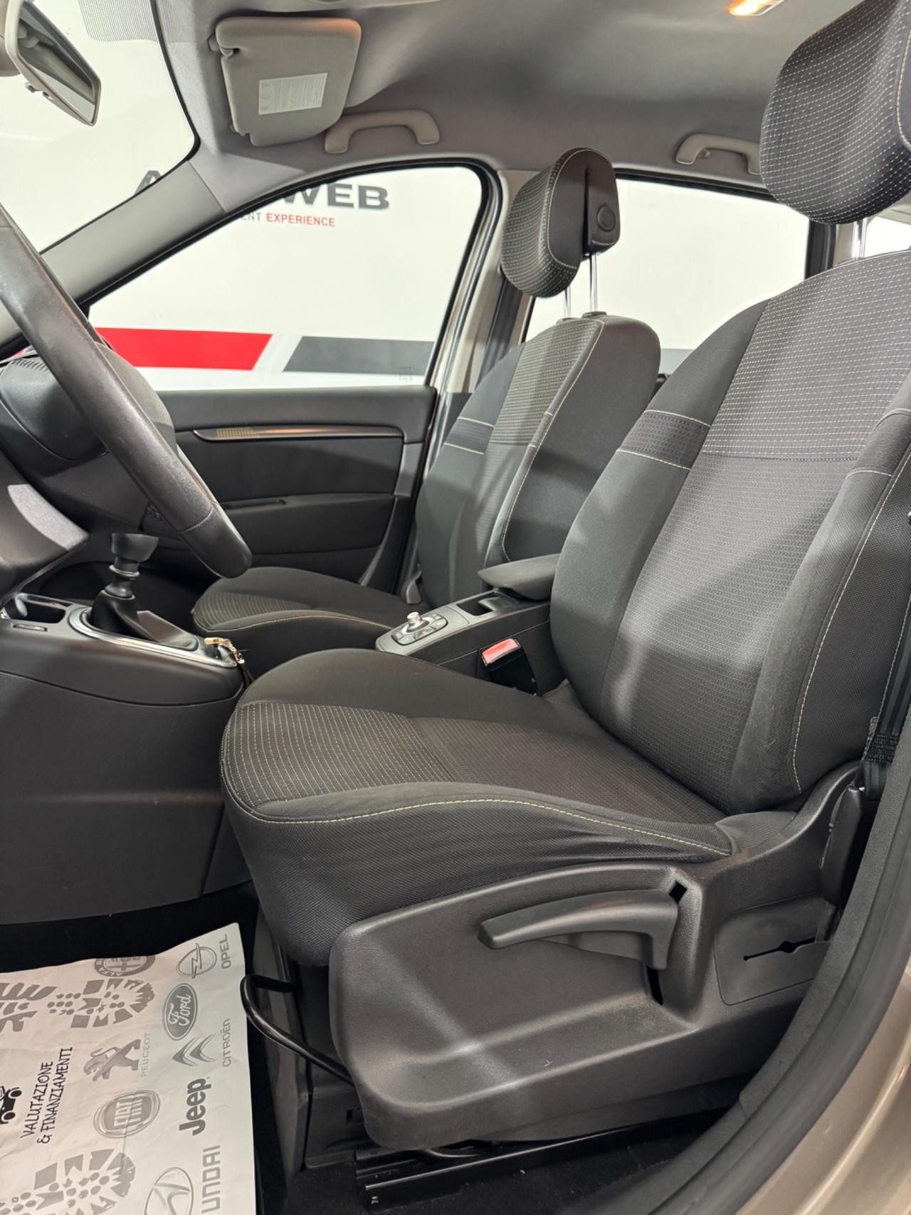 Renault Scenic Scénic X-Mod 1.4 TCe Luxe