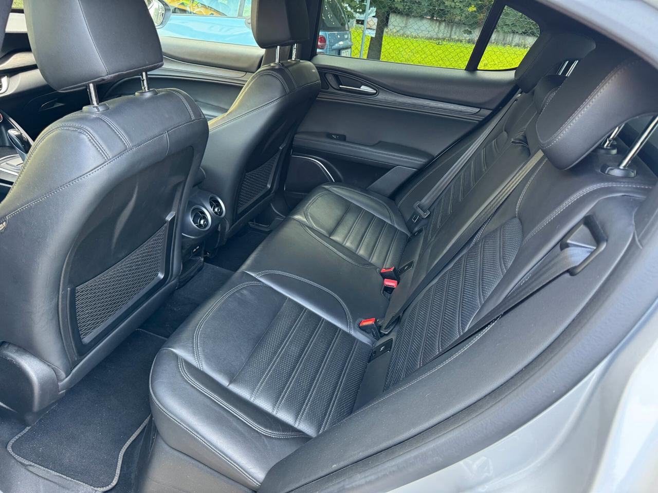 Alfa Romeo Stelvio 2.0 Turbo 280 CV AT8 Q4 B-Tech