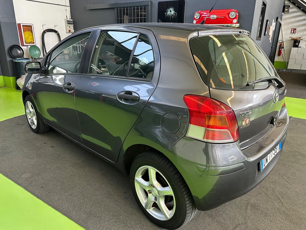 Toyota Yaris 1.0 5 porte 69cv