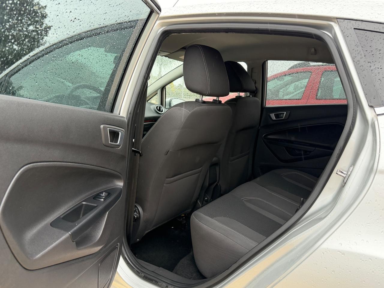 Ford Fiesta 1.5 TDCi 75CV 5 porte Titanium