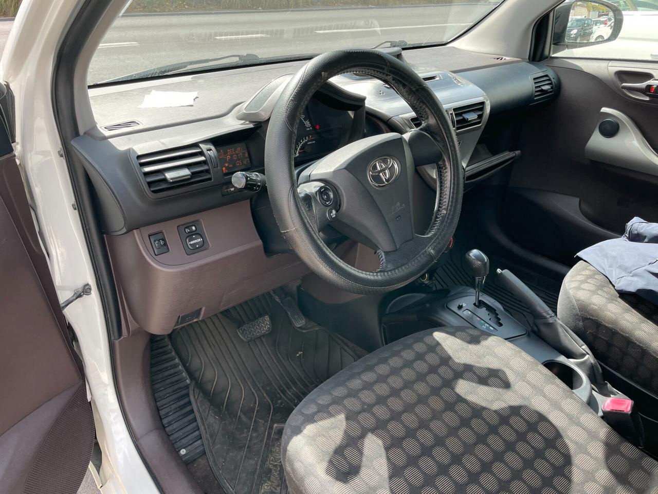 Toyota iQ 1.0 Multidrive Versione Lancio