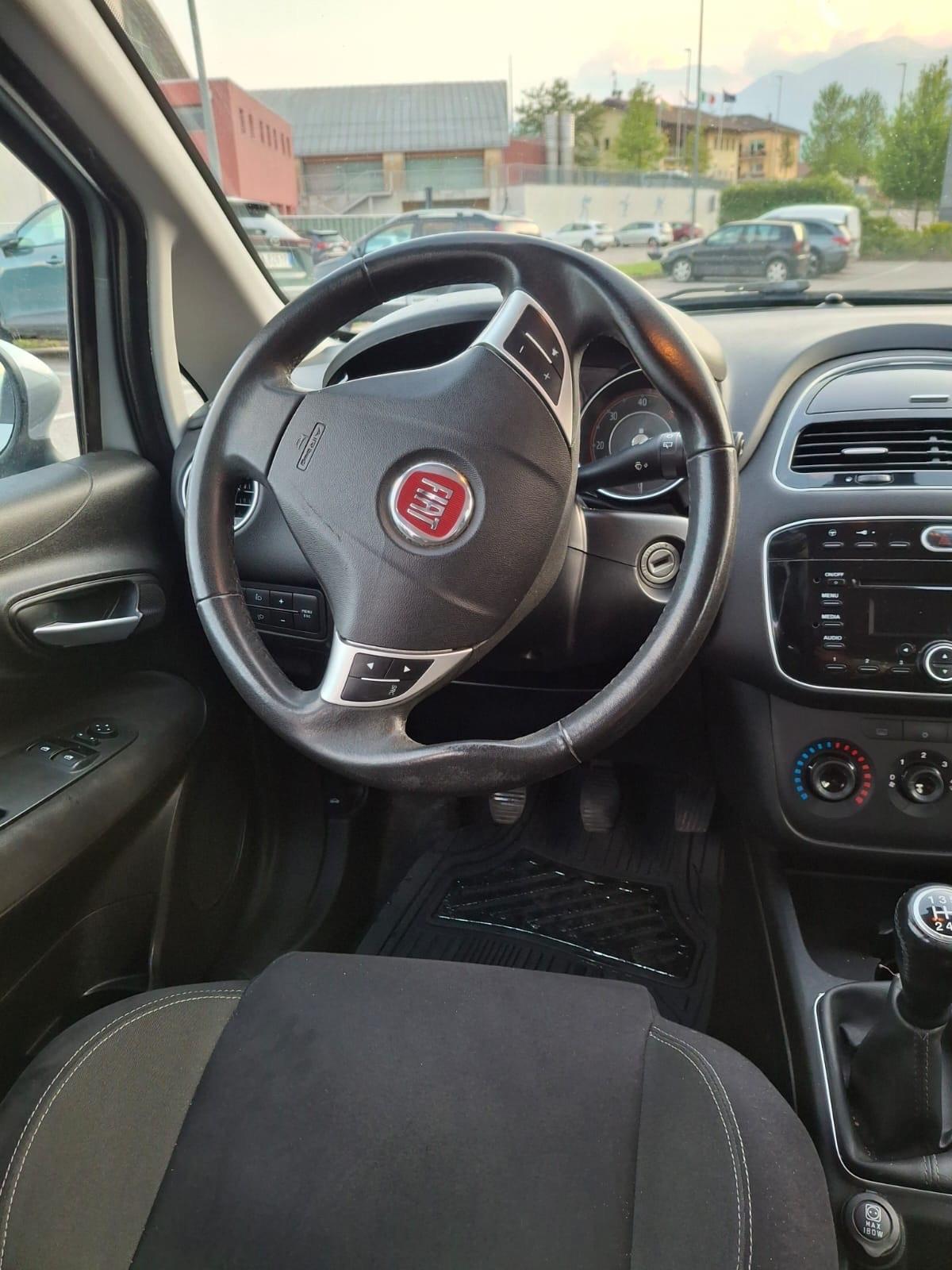 Fiat Punto 1.3 MJT II 75 CV 5 porte Lounge NEOPATENTATI