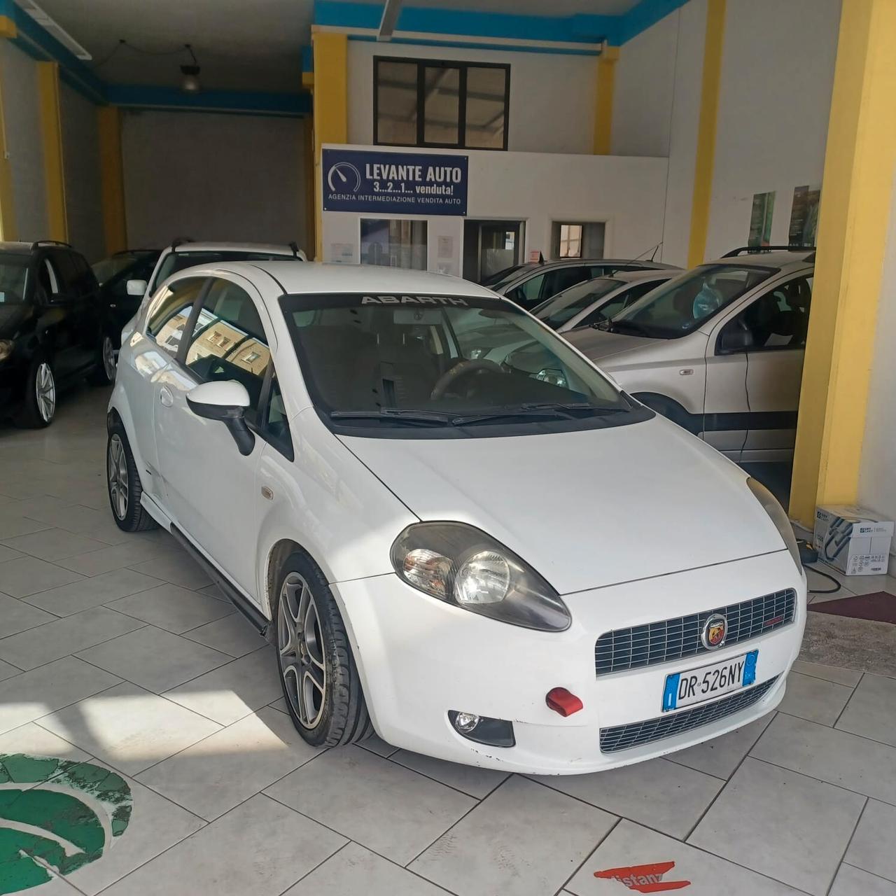 NEOPATENTATI GRANDE PUNTO 1.3MJTD 90CV