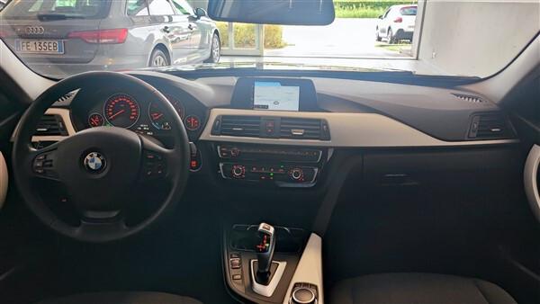 Bmw 318d Touring Aut. - IVA ESPOSTA -