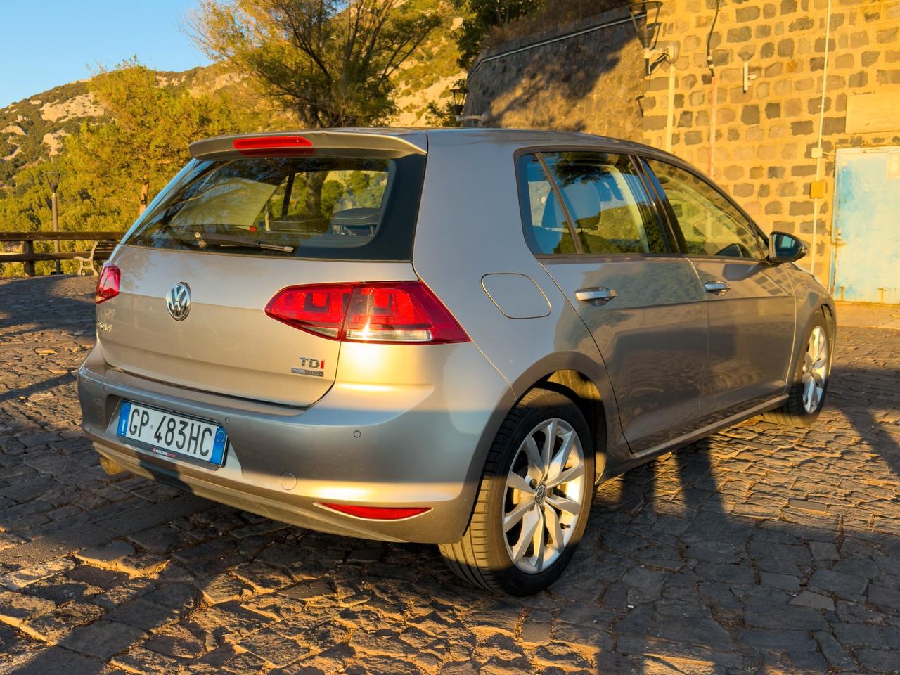 Volkswagen Golf 1.6 TDI 5p. Highline BlueMotion Technology - 2013