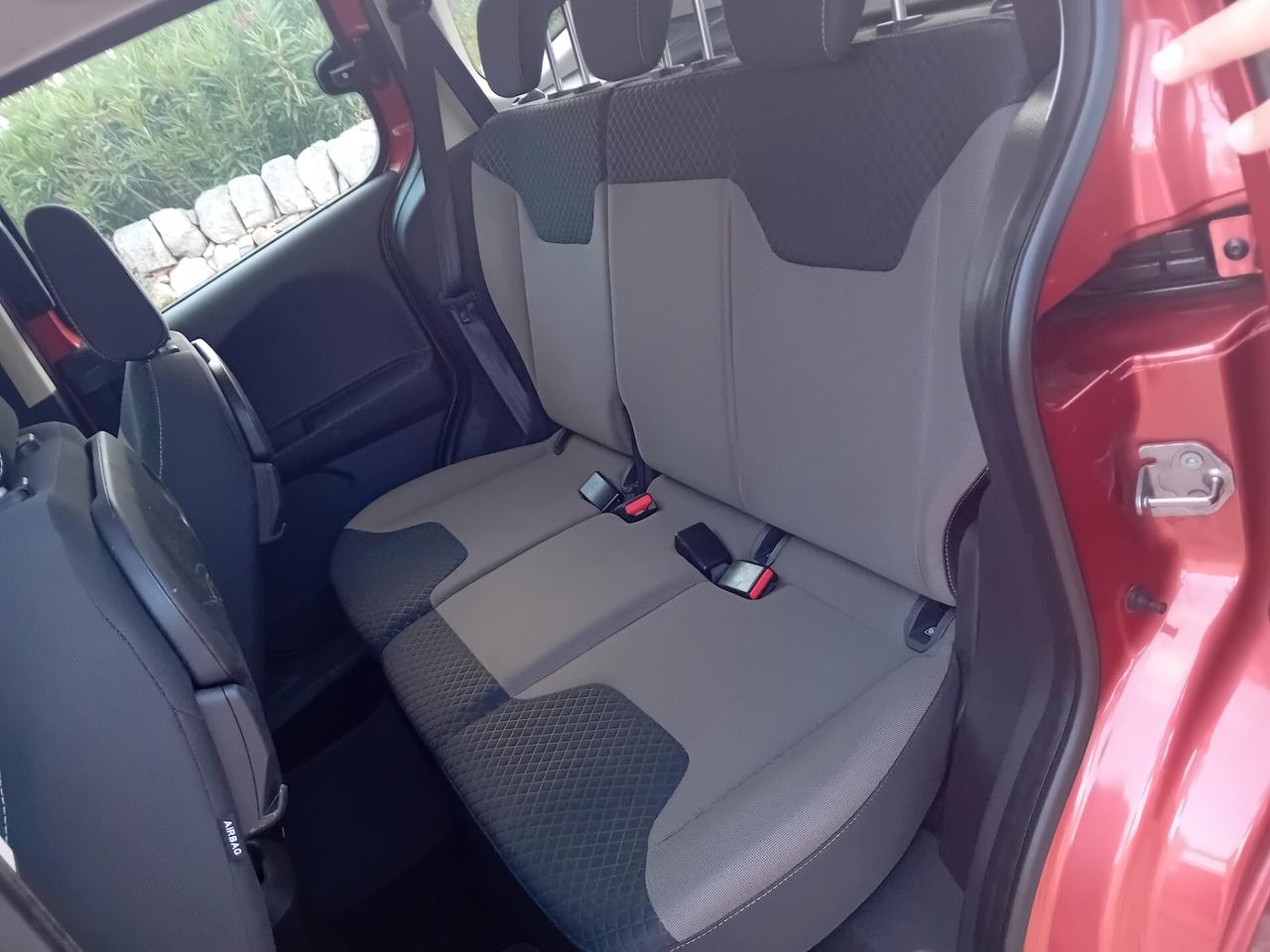 Ford Tourneo Courier 1.0 EcoBoost 100 CV Titanium