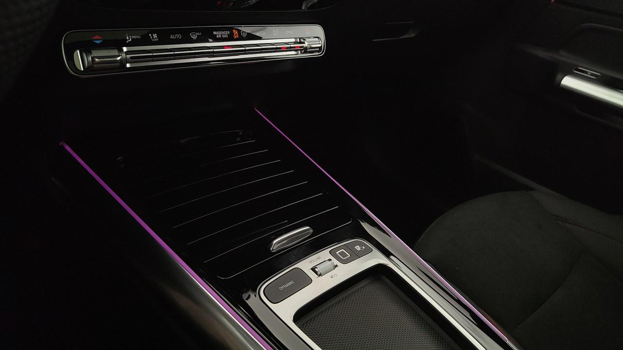 Mercedes-Benz GLA 200 d automatic