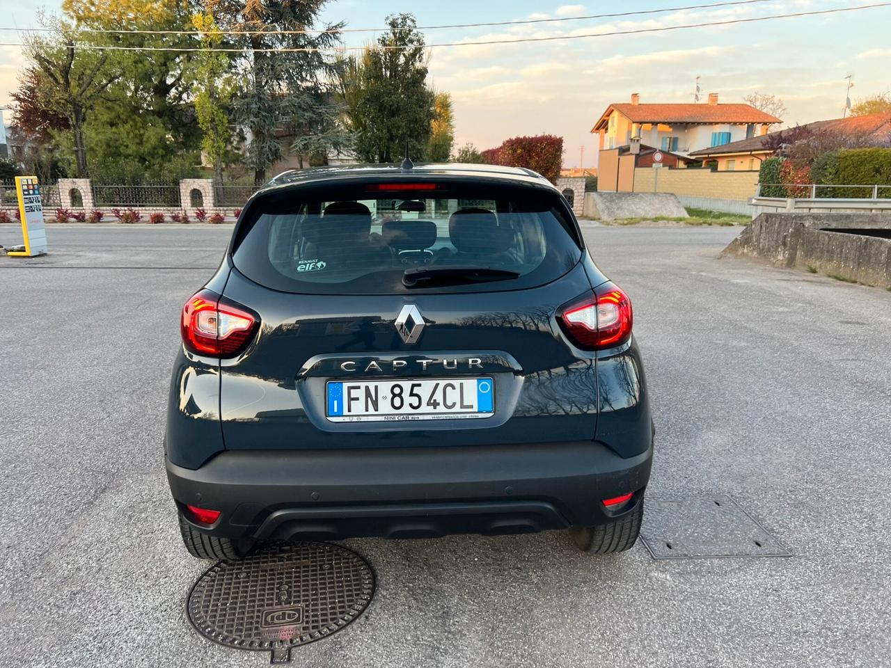 Renault Captur dCi 8V 90 CV EDC Initiale Paris