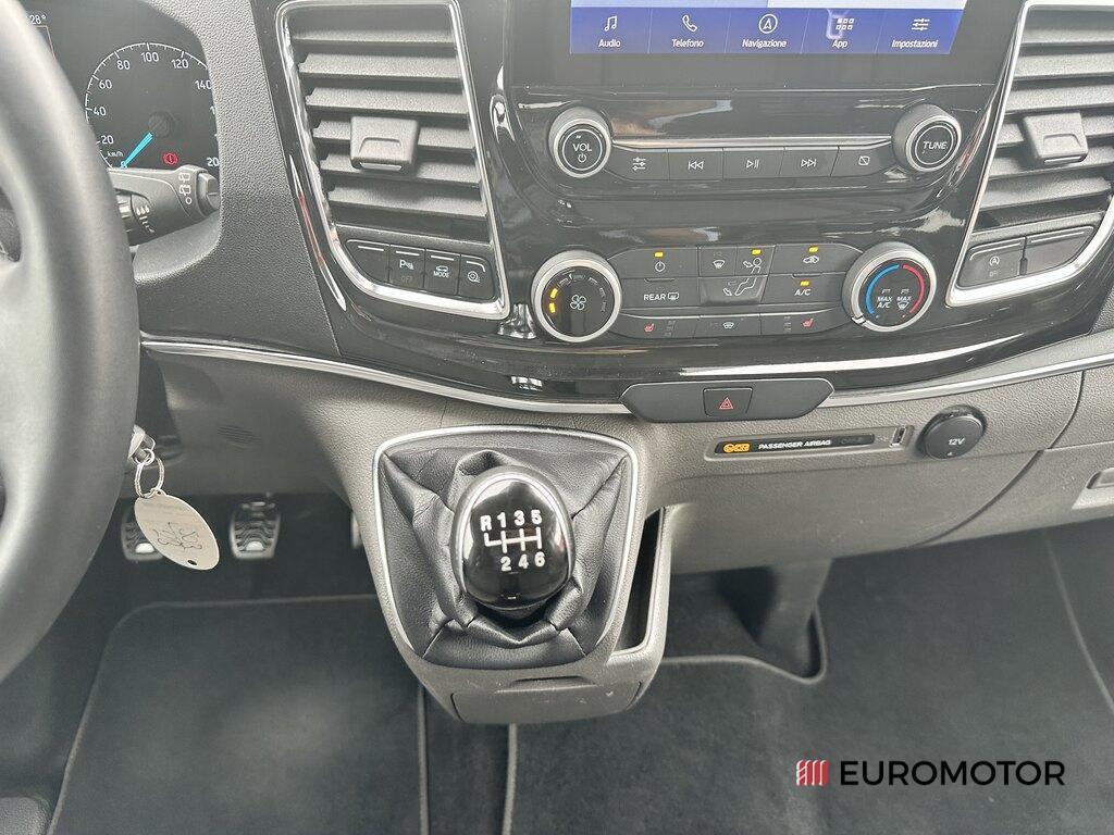 Ford Tourneo Custom 320 2.0 tdci 130cv Titanium L1H1 E6.2