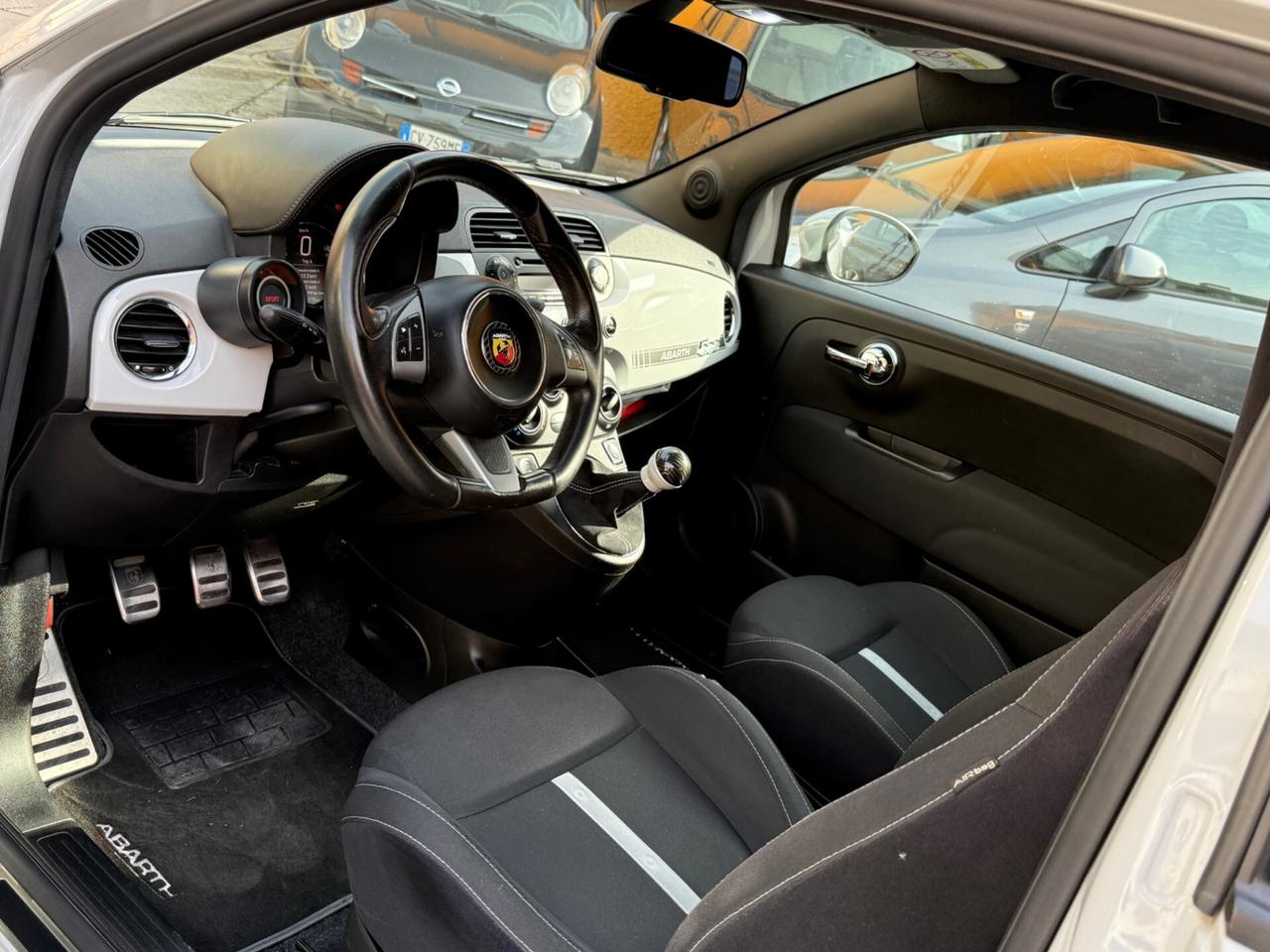 Abarth 595 C 1.4 Turbo T-Jet 140 CV