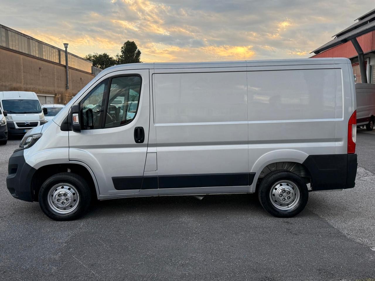 Peugeot Boxer 2.0 Blue-HDi 330 L1H1 Pro BlueHDi DUCATO /BOXER / JAMPER
