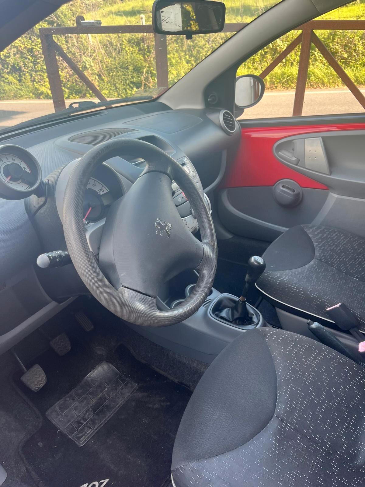 Peugeot 107 1.0 68CV 5p. Sweet Years