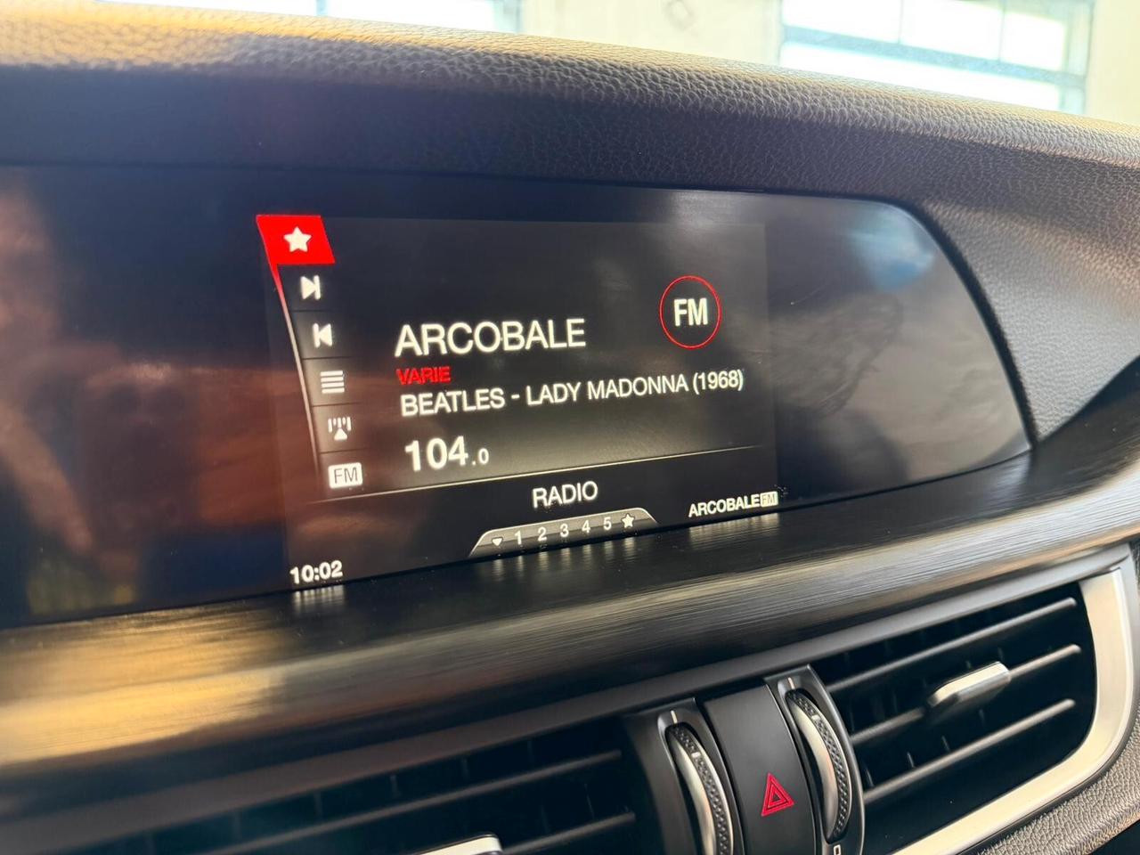 Alfa Romeo Stelvio 2.2 Turbodiesel 160 CV AT8 RWD Business