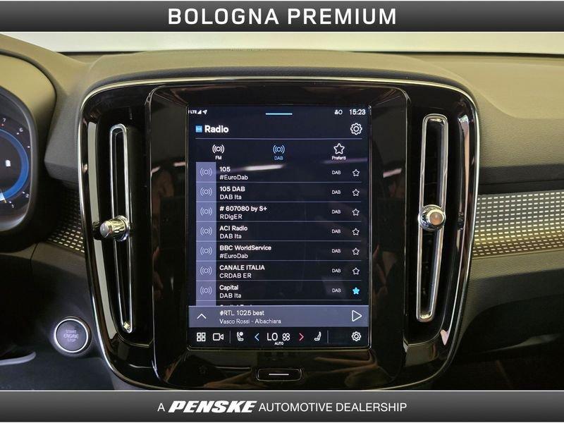 Volvo XC40 B3 automatico Ultra Black Edition