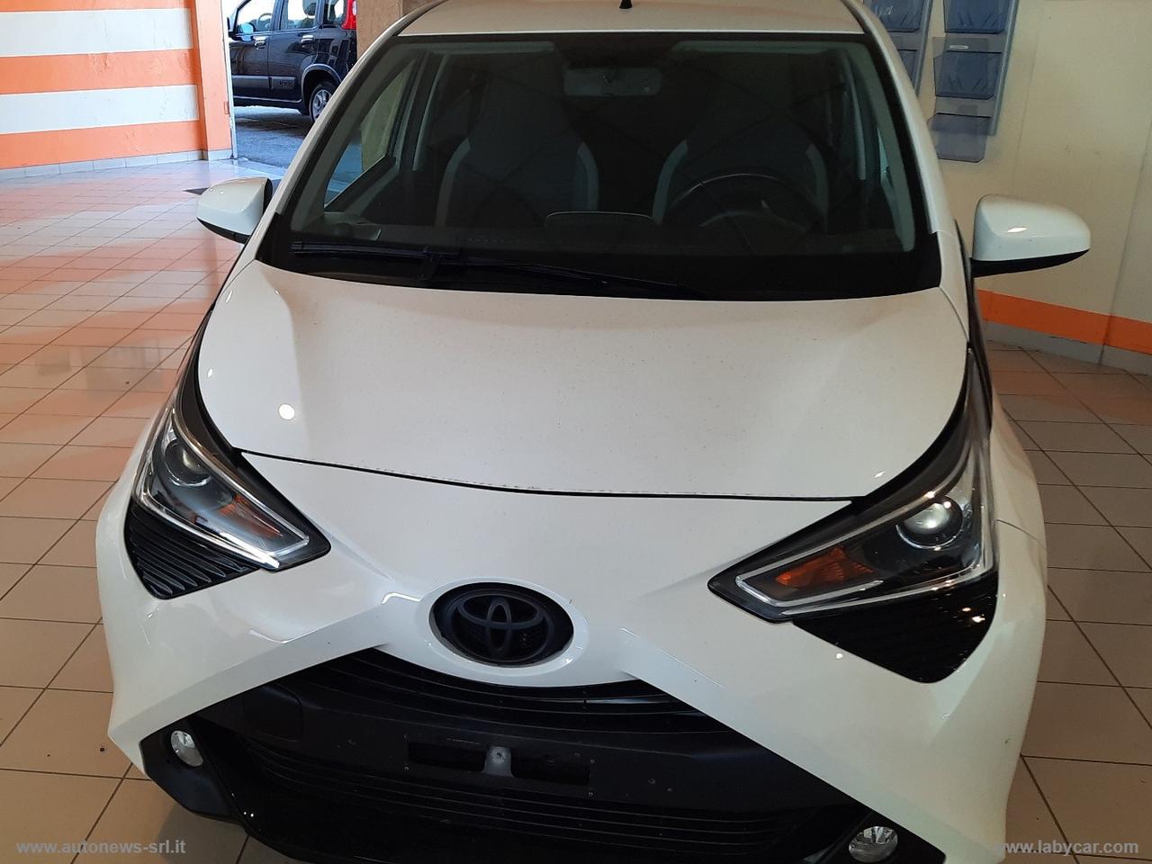 TOYOTA Aygo 1.0 VVT-i 72 CV 5p. x-play PROMOZIONE CON FINANZIAMENTO