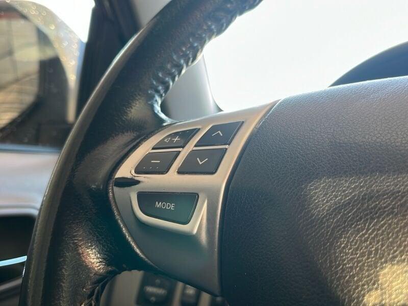 Mitsubishi L200 2.5 DI-D/136CV Club Cab Invite DPF