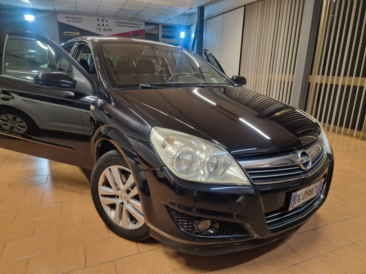 Opel Astra 1.3 CDTI 5 porte Enjoy, 97 mila chilometri