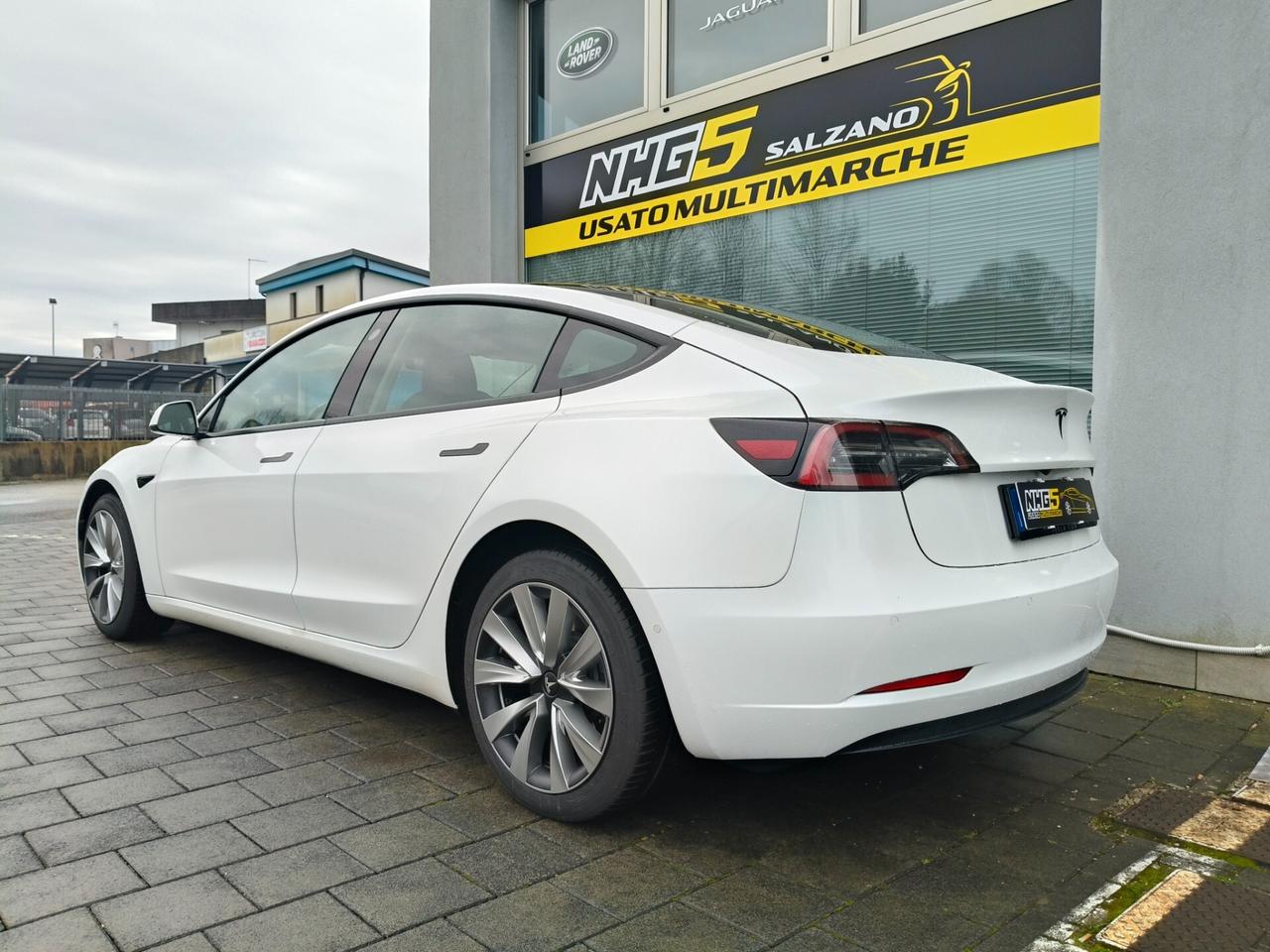 Tesla Model 3 Standard RWD Plus