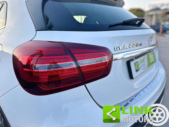 MERCEDES-BENZ GLA 220 d Automatic Premium AMG 24 MESI di GARANZIA